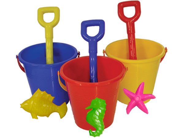 Small Round Bucket Set With 2 Moulds And Spade, Assorted Picked Art Random