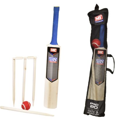 M.Y Deluxe Size 3 Wooden Cricket Set In Carry Bag